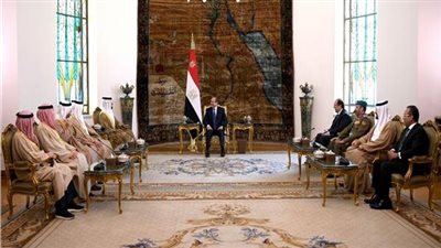 عاجل| السيسي يستقبل مستشار الأمن الوطني البحريني