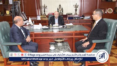 محافظ بني سويف يُناقش مع مسؤولي تيتان جهود دعم منظومة المخلفات الصلبة 