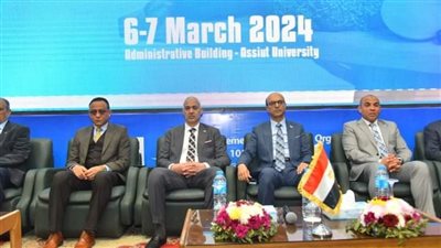 المنشاوى يفتتح المؤتمر السنوي الرابع والثلاثين لكلية الطب بجامعة أسيوط