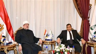 وزير الأوقاف يهنئ رئيس مجلس الدولة بالشهر الكريم