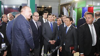 وزير الشباب والرياضة يشيد بريادة 