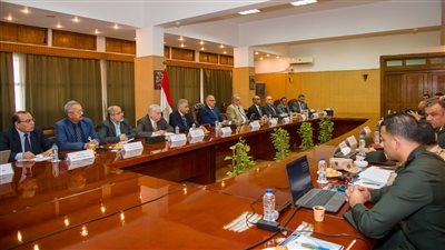 وزير الري يلتقي رئيس الهيئة الهندسية للقوات المسلحة لبحث مشروعات التعاون المشترك