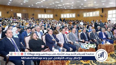 رئيس جامعة المنصورة يكرم شهداء الجيش والشرطة والجيش الأبيض