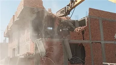 إزالة 44 حالة تعد على أراضي أملاك الدولة بمراكز البداري وأسيوط والقوصية