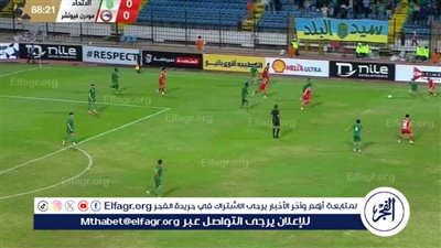 بالفيديو.. سقوط مرعب لـ أحمد رفعت في مباراة فيوتشر والاتحاد السكندري 