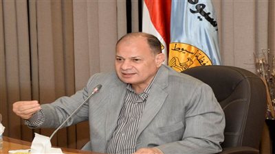 محافظ أسيوط يستعرض جهود مديرية العمل خلال شهر