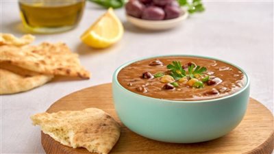 بطعم تحفة.. طريقة عمل الفول المدمس في المنزل للسحور