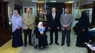 قصة تحدي جديدة لطالبة من قادرون باختلاف بجامعة سوهاج.. من محو الأمية إلى الماجستير