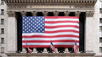 المستثمرون يجيبون.. الأسهم الأمريكية في فقاعة أم اتجاه صعودي قوي؟