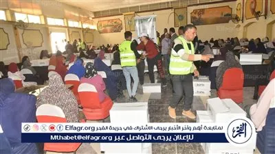 توزيع كراتين مواد غذائية بـ 12 قرية على الأسر الأولى بالرعاية بمركز إطسا بالفيوم