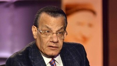 عادل حمودة: 