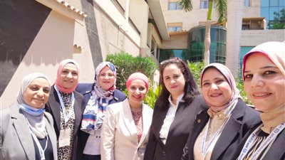 العاملات بالإنتاج الحربي يشاركن في مشروع 