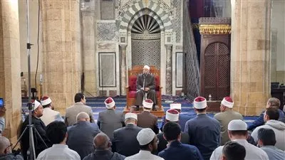 درس التراويح بالجامع الأزهر يبين أسباب وعلامات قبول العمل في رمضان