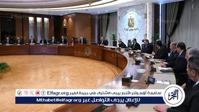 عاجل - رئيس الوزراء يتابع موقف تطبيق منظومة الشحن المسبق