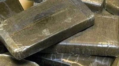 بحوزته 200 جرام.. تفاصيل سقوط عاطل لاتجاره بمخدر الحشيش في الوراق