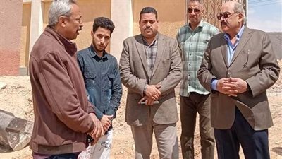 سكرتير عام محافظة أسيوط يتفقد إنشاء سوق حضرى بقرية الكوم الأحمر بالبداري