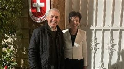 سفيرة سويسرا تهنئ المدير الفني للنادي الأهلي كولر لفوزه بلقب كأس مصر