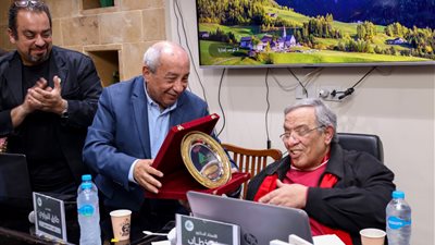 بحضور نقيب المهندسين.. اللجنة الفنية والثقافية تحتفي بالدكتور عابد خطاب.. وتناقش أعماله الأدبية