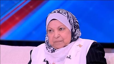 سعاد صالح: الزوجة يحق لها ضرب زوجها إذا ضربها