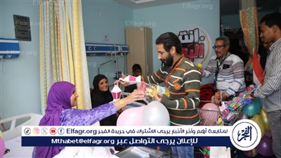 وفد كنيسة الراعى الصالح بقنا يوزع الفوانيس لدعم مرضى الأورام في الأقصر