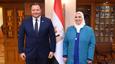 وزيرة التضامن تلتقي رئيس الهيئة العامة للاعتماد والرقابة الصحية