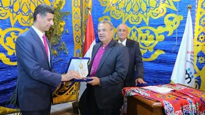 تكريم رئيس الطائفة الإنجيلية في إفطار مدرسة السلام ببنها بحضور نائبي محافظة القليوبية