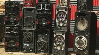 رفع والتحفظ على مكبرات الصوت من المحال بإمبابة لتسببها في إزعاج للمواطنين