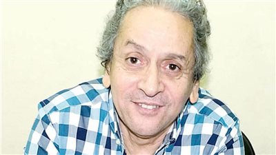 عمر عبد العزيز: 