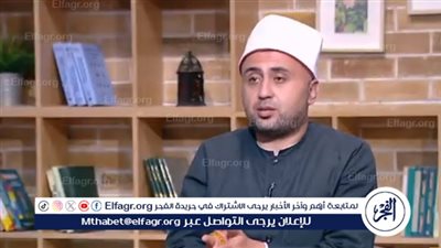 عالم أزهري: 