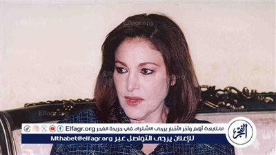 الفنانة نادية رشاد: 