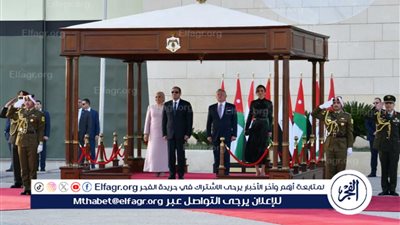 بالصور.. الرئيس السيسي وقرينته يصلان الأردن