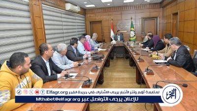 اجتماع تنفيذي لمتابعة مشروعات تطوير ورصف الطرق بقرى شربين