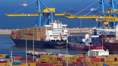 تداول 9 آلاف طن بضائع عامة ومتنوعة بموانىء البحر الأحمر
