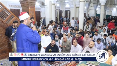 وكيل أوقاف الفيوم في ليلة 27 يحدث المعتكفين عن أهمية الطاعة وفضلها فى العيد 