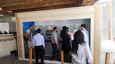 «تذكرتك بنفسك»… بدء تشغيل ماكينات الخدمة الذاتية بأهرامات الجيزة