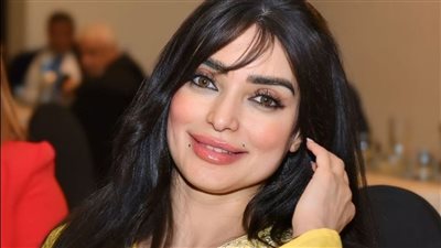 هبة عبد العزيز تكتب : قطايف من غير مكسرات ( ١) 