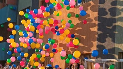 شباب القليوبية يحتفلون بالعيد بحدائق القناطر وبنها