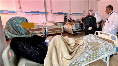  وكيل وزارة الصحة بالإسكندرية تطمئن على صحة مصابي غزة ومرافقيهم