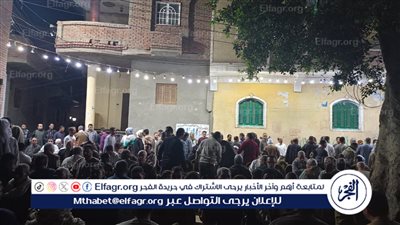 أبوهم مش واعى.. عزاء 4 شباب بينهم ثلاث أشقاء سقطوا في بئر صرف صحي بالفيوم