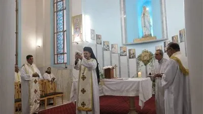 الأنبا بشارة يترأس قداس الذكرى السنوية الأولى لانتقال الأب كمال وليم الفرنسيسكاني