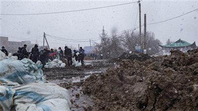 بسبب الفيضانات.. كازاخستان تقرر إجلاء 100 ألف شخص