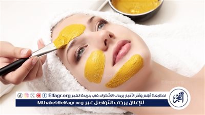 بملعقة كركم فقط.. حضري ماسك منزلي طبيعي (هيخلي بشرتك تنور في دقائق)