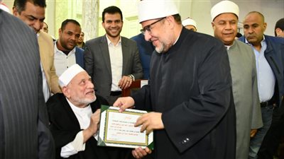 وزير الأوقاف يكرم شركاء النجاح في الشهر الكريم من العلماء والقراء والمبتهلين