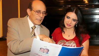 ميرنا وليد لأول مرة مع محمد صبحي في 