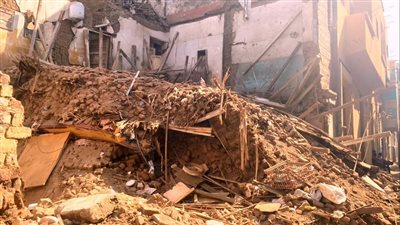 دون إصابات.. انهيار جزئى لعقار مكون من 5 طوابق فى البساتين 