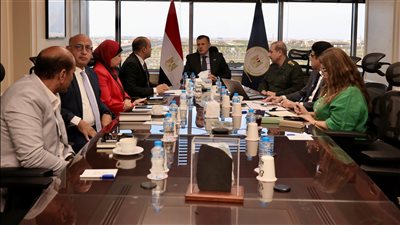 «واي فاي وأتوبيسات كهربائية ومنافذ بيع».. آخر مستجدات مشروع تطوير أهرامات الجيزة