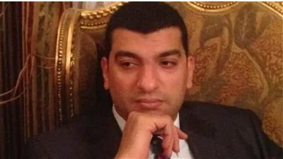 التفاصيل الكاملة في مصرع صاحب شركة سياحة بسبب تعطل الأسانسير في الهرم