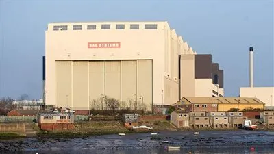 إعلام بريطاني: انفجار في مصنع للذخيرة في ويلز