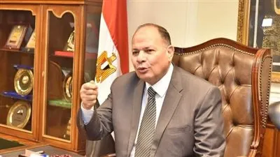 محافظ أسيوط يعلن انطلاق حملات مكبرة لازالة الاشغالات والمرافق بالمراكز والأحياء