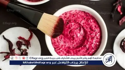 ماسك الكركديه: العناية الطبيعية بالبشرة والشعر 